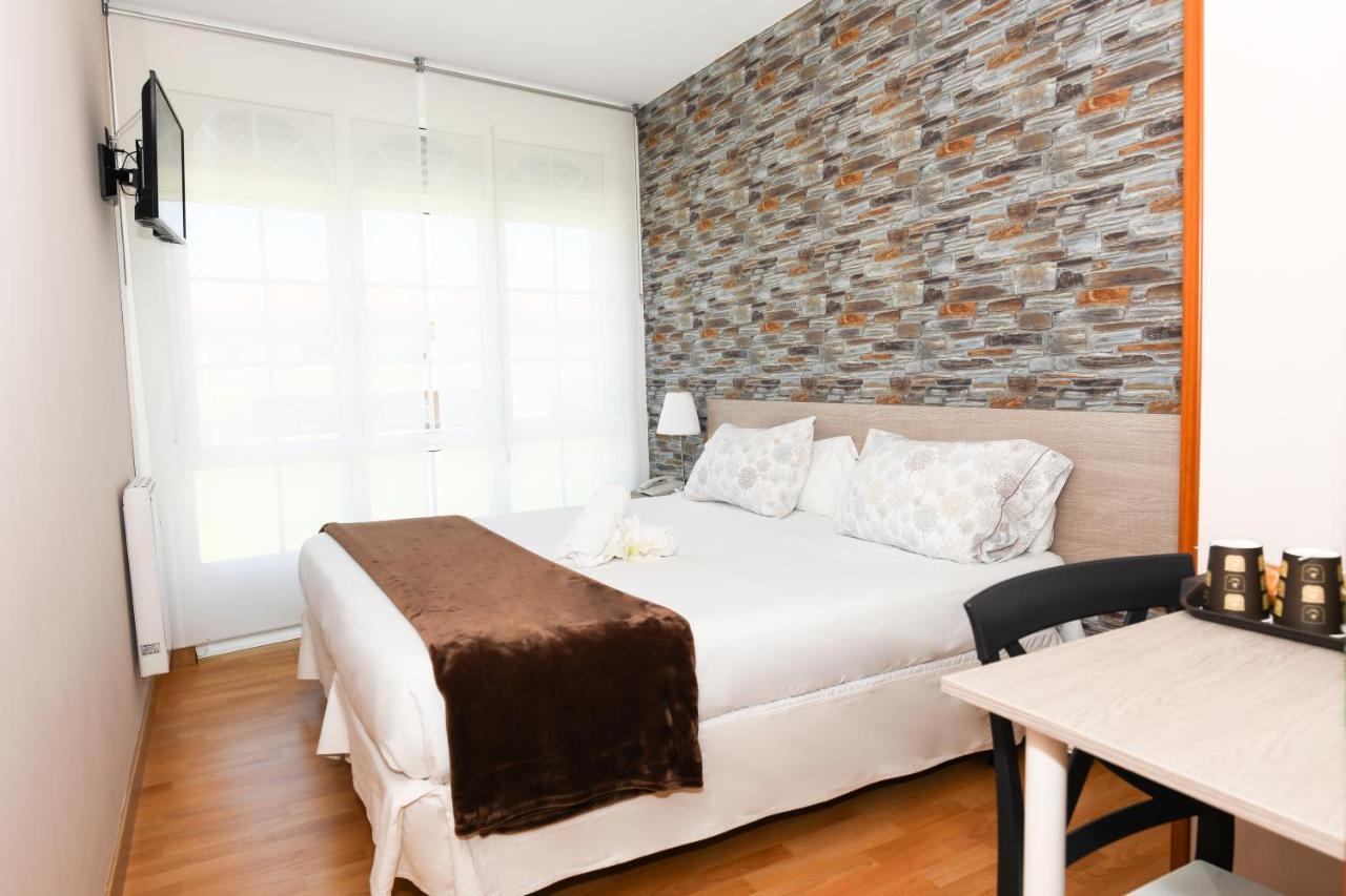 Hotel Ancora Urban Center Финистере Екстериор снимка