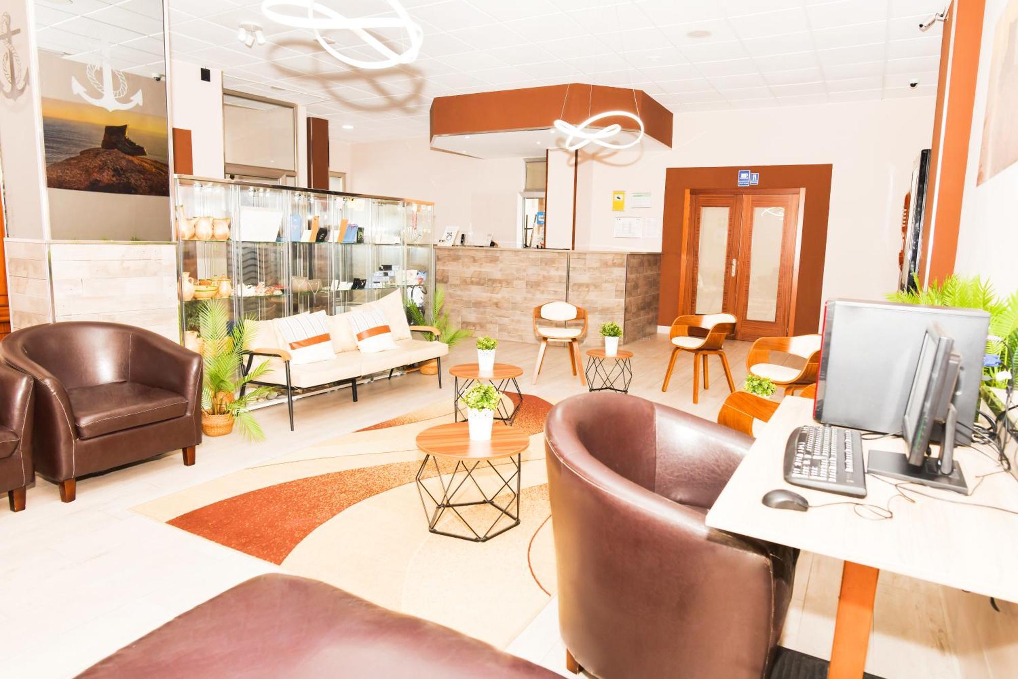 Hotel Ancora Urban Center Финистере Екстериор снимка