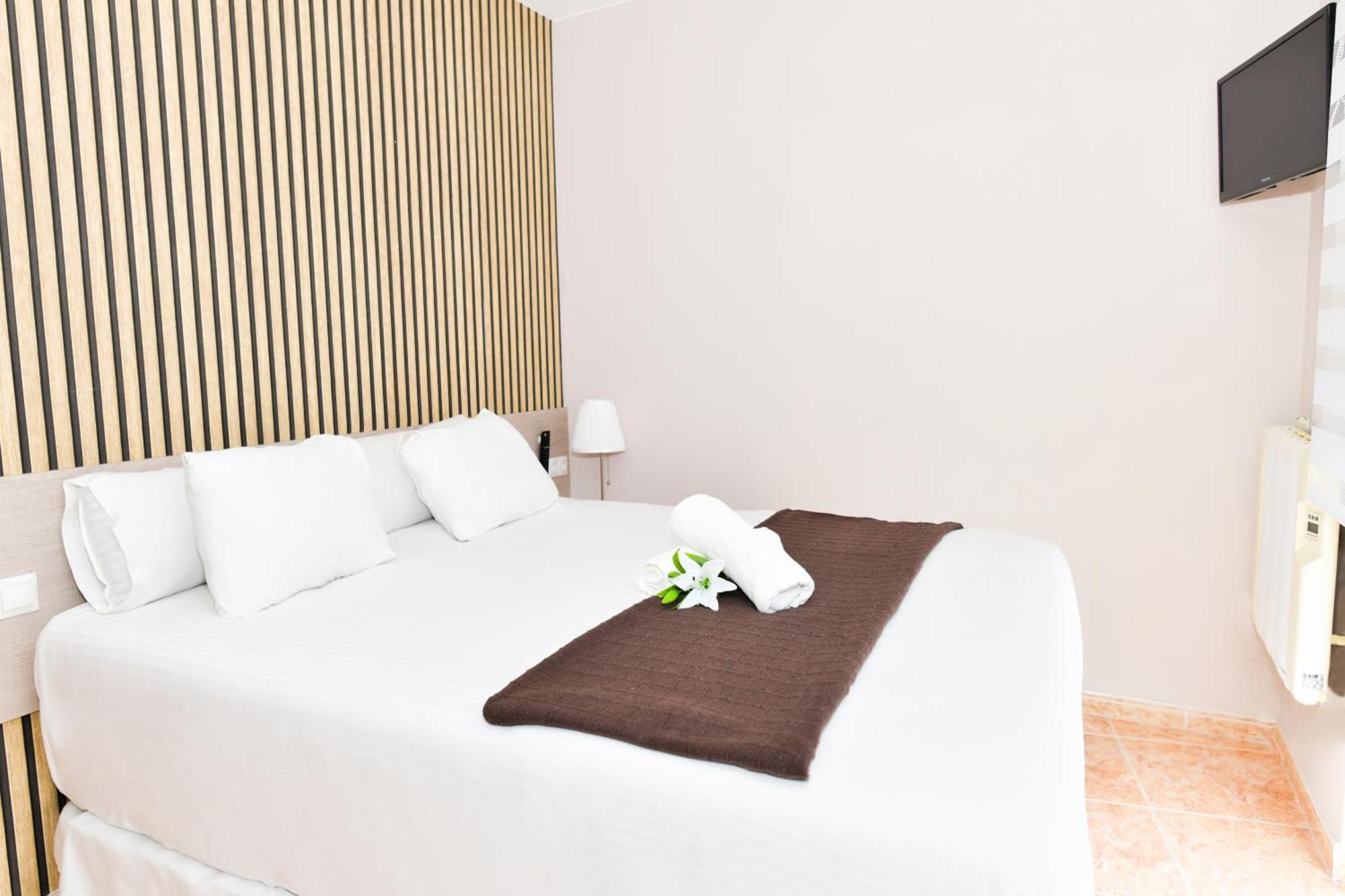 Hotel Ancora Urban Center Финистере Екстериор снимка