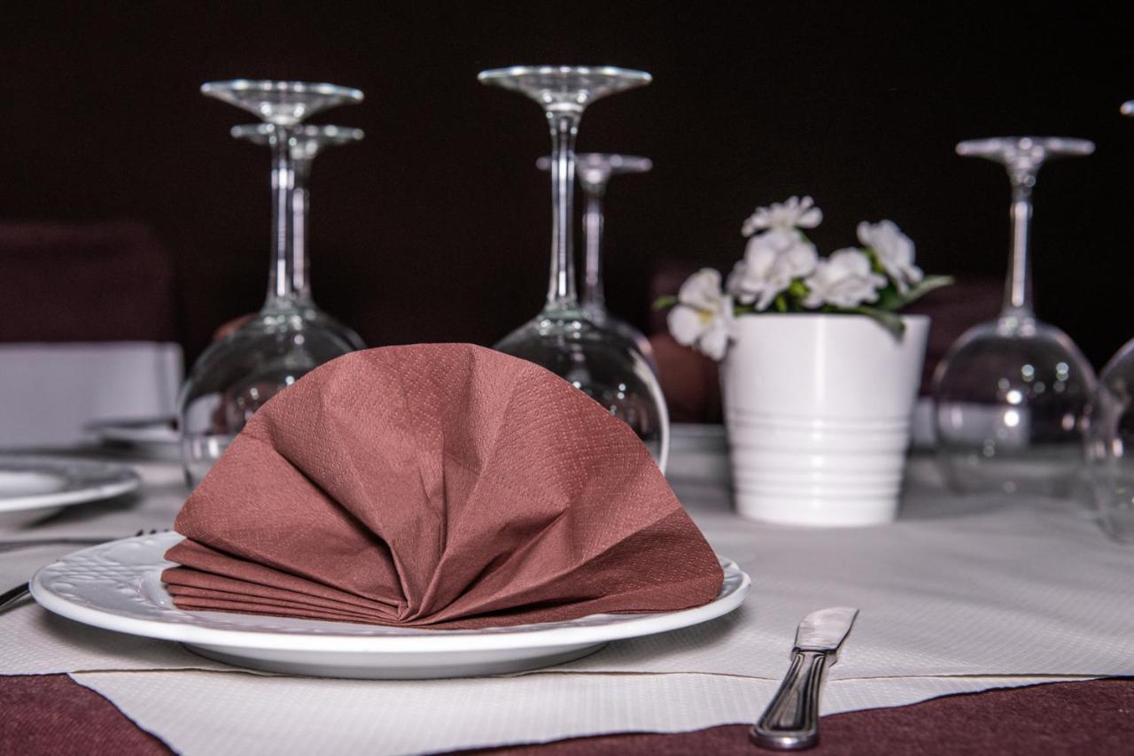 Hotel Ancora Urban Center Финистере Екстериор снимка